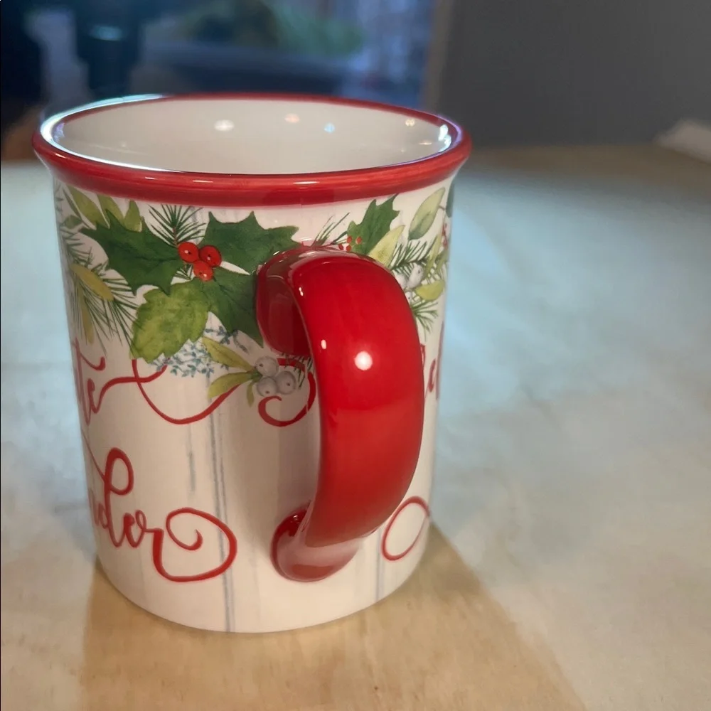 NWOT Festive Red and Green Holiday Mug 8 oz